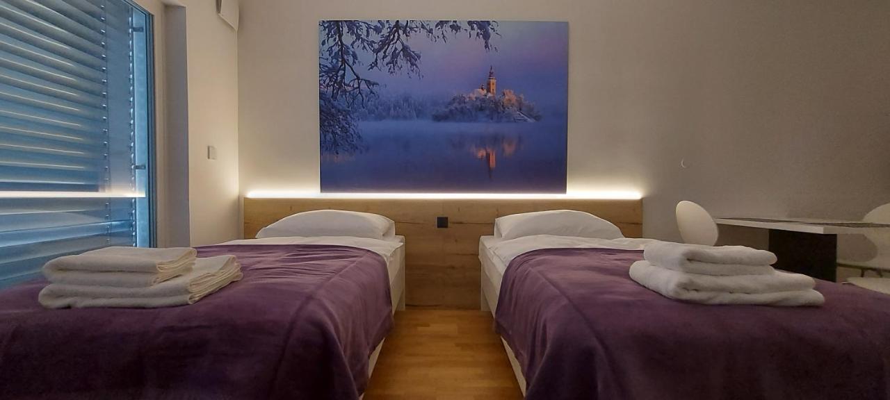 Bed & Breakfast Rezidenca Pipanova Ljubljana Exterior photo